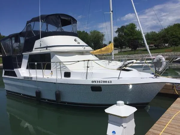 Slide: The Image of Cooper Prowler 10M Sundeck 1985 - 0
