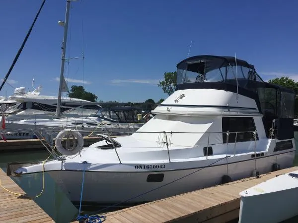 Slide: The Image of Cooper Prowler 10M Sundeck 1985 - 1