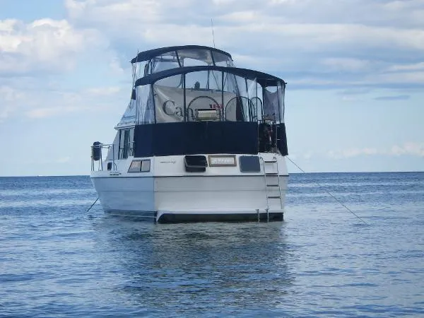 Slide: The Image of Cooper Prowler 10M Sundeck 1985 - 3