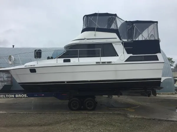 Slide: The Image of Cooper Prowler 10M Sundeck 1985 - 6