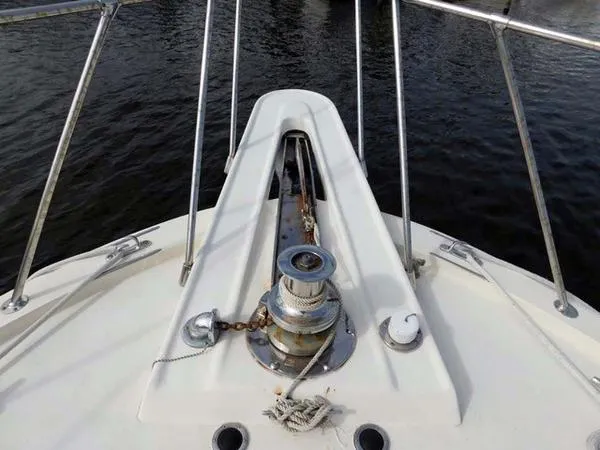 Slide: The Image of Hatteras 43 Convertible 1981 - 3