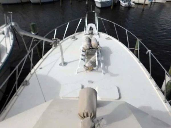 Slide: The Image of Hatteras 43 Convertible 1981 - 4