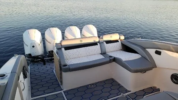 Slide: The Image of Mystic Powerboats M4200 2020 - 10