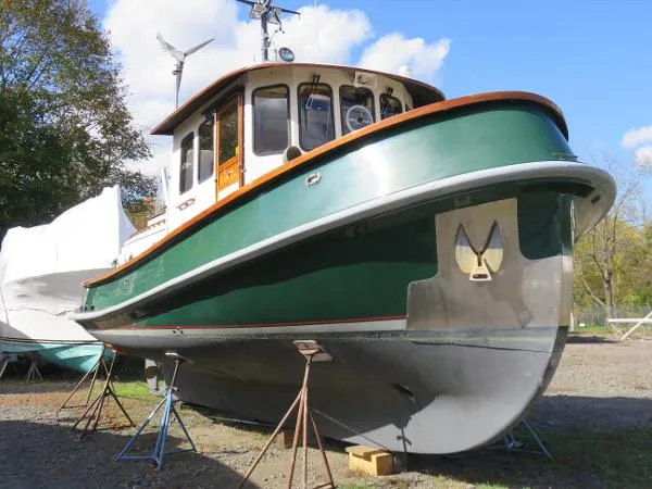 Slide: The Image of Benford Tug 1984 - 5