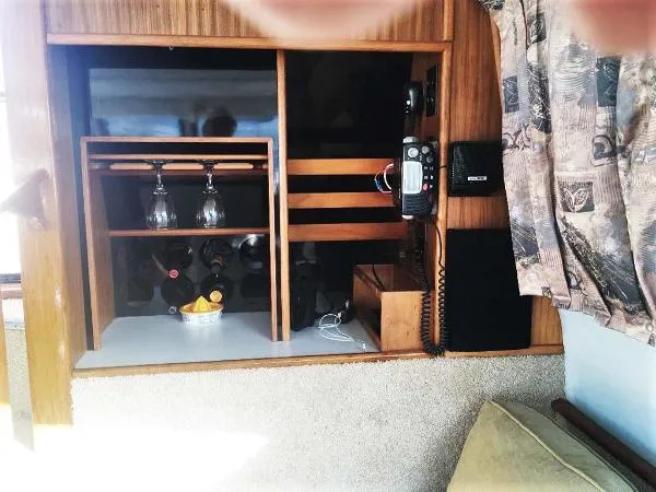 Slide: The Image of Sea Ray 415 Aft Cabin 1988 - 3