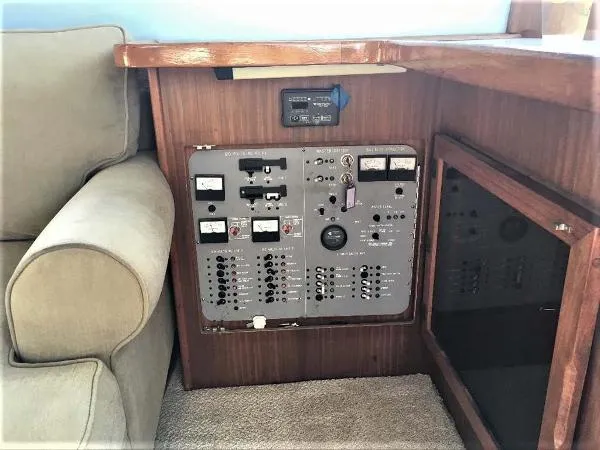 Slide: The Image of Sea Ray 415 Aft Cabin 1988 - 4