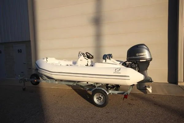 Slide: The Image of Zodiac Yachtline 400 Deluxe NEO GL Edition 50hp In Stock 2021 - 1