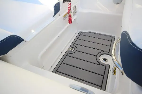 Slide: The Image of Zodiac Yachtline 400 Deluxe NEO GL Edition 50hp In Stock 2021 - 11