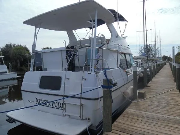 Slide: The Image of Bayliner 3587 Motoryacht 1997 - 1
