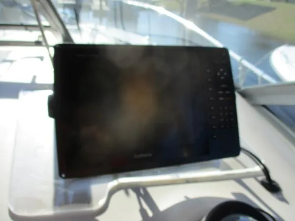 Slide: The Image of Sea Ray 290 Sundancer 2000 - 6
