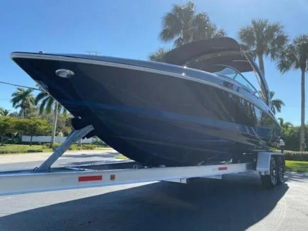 Slide: The Image of Regal 2500 Bowrider 2016 - 8