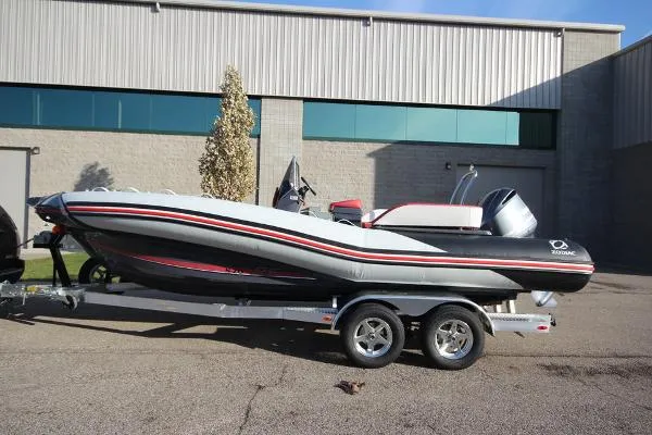 Slide: The Image of Zodiac N-ZO 680 RS NEO DEMO 300hp In Stock 2020 - 1
