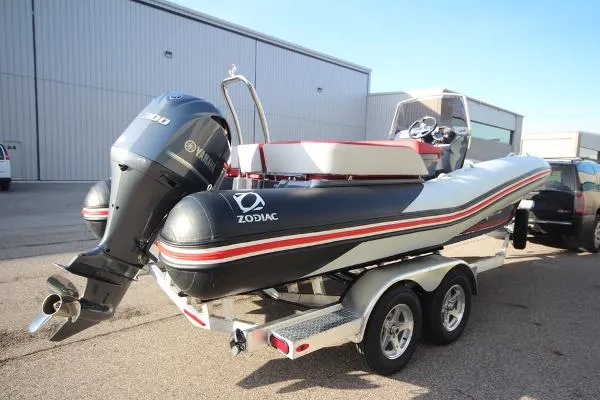 Slide: The Image of Zodiac N-ZO 680 RS NEO DEMO 300hp In Stock 2020 - 4