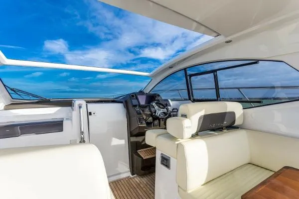 Slide: The Image of Azimut Atlantis 43 2017 - 11