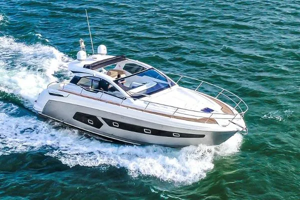 Slide: The Image of Azimut Atlantis 43 2017 - 3