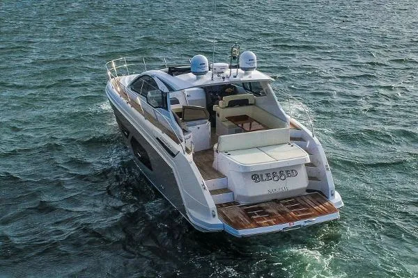 Slide: The Image of Azimut Atlantis 43 2017 - 4