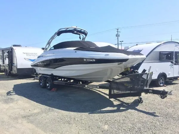 Slide: The Image of Crownline Boats E4 2012 - 0