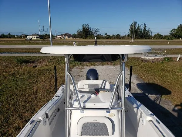 Slide: The Image of Tidewater 210 LXF 2017 - 6