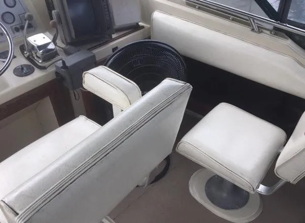 Slide: The Image of Mainship 40 Double Cabin Motor Yacht 1984 - 10