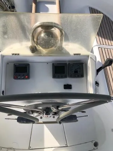 Slide: The Image of Beneteau Oceanis 381 2000 - 11