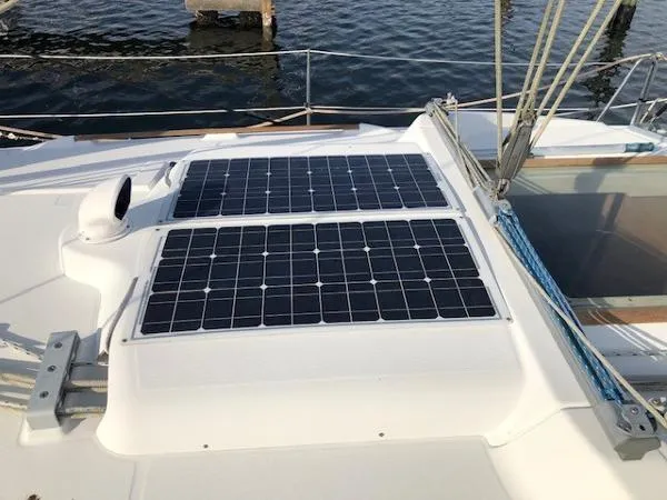 Slide: The Image of Beneteau Oceanis 381 2000 - 6