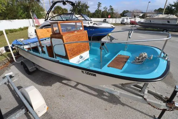 Slide: The Image of Boston Whaler 170 Montauk 1974 - 3
