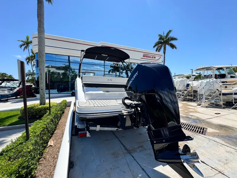 Slide: The Image of Sea Ray SPX 210 Outboard 2026 - 8