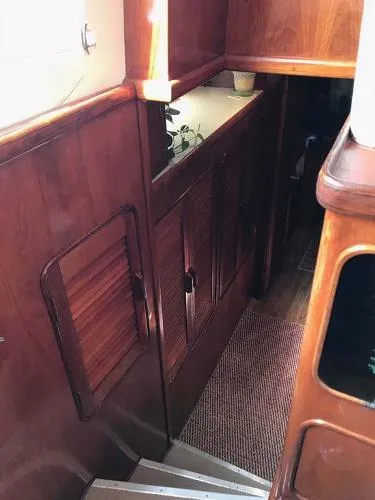 Slide: The Image of Gulfstar Motor Yacht 1987 - 11