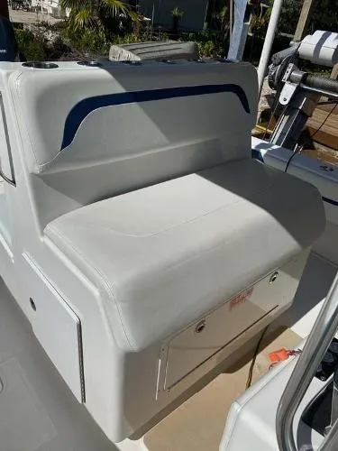 Slide: The Image of Invincible Center Console 2009 - 6