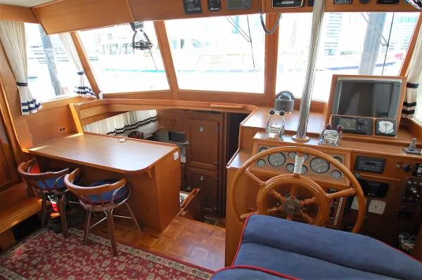 Slide: The Image of Grand Banks 46 Classic Stabilized 1993 - 3