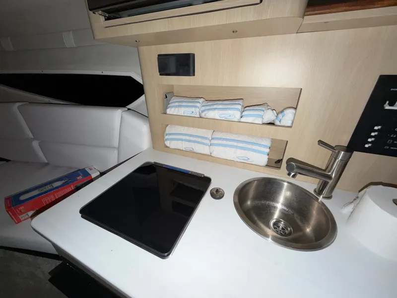 Slide: The Image of Regal 26 Express 2023 - 17