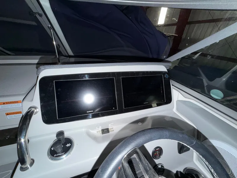 Slide: The Image of Regal 26 Express 2023 - 8