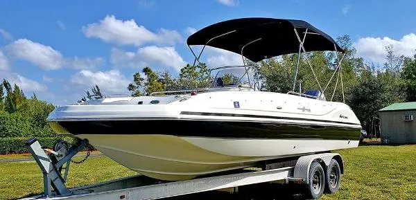 Slide: The Image of Hurricane SunDeck Sport 231 OB 2011 - 0
