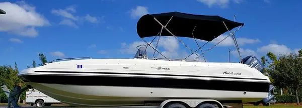Slide: The Image of Hurricane SunDeck Sport 231 OB 2011 - 10