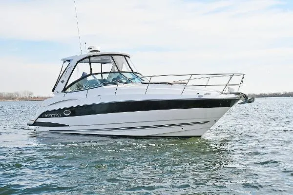 Slide: The Image of Monterey 335 Sport Yacht 2018 - 3