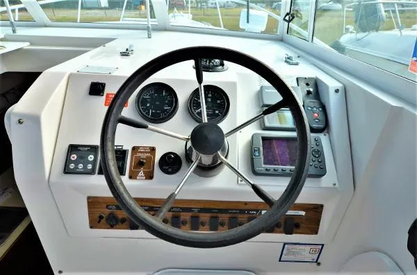 Slide: The Image of Mainship Pilot 30 2001 - 8