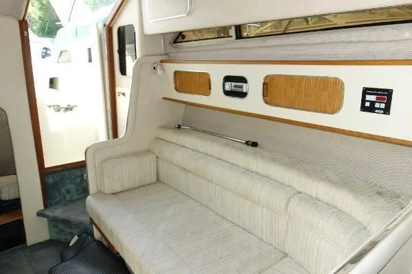 Slide: The Image of Sea Ray Sundancer 1992 - 10