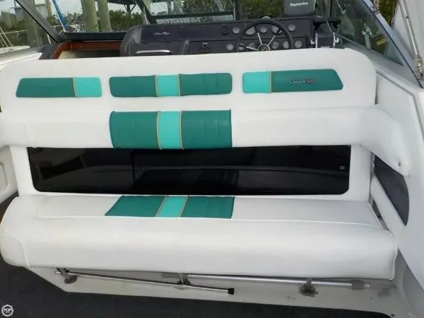 Slide: The Image of Sea Ray Sundancer 1992 - 3