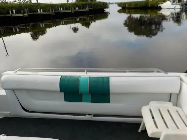 Slide: The Image of Sea Ray Sundancer 1992 - 4