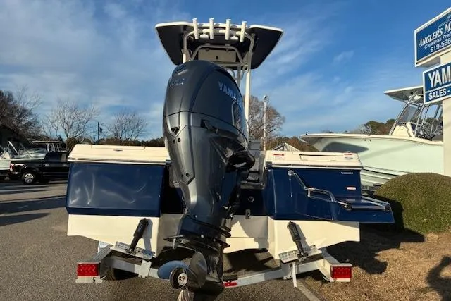 Slide: The Image of 2026 Robalo 226 Cayman boat with Yamaha outboard motor. - 3