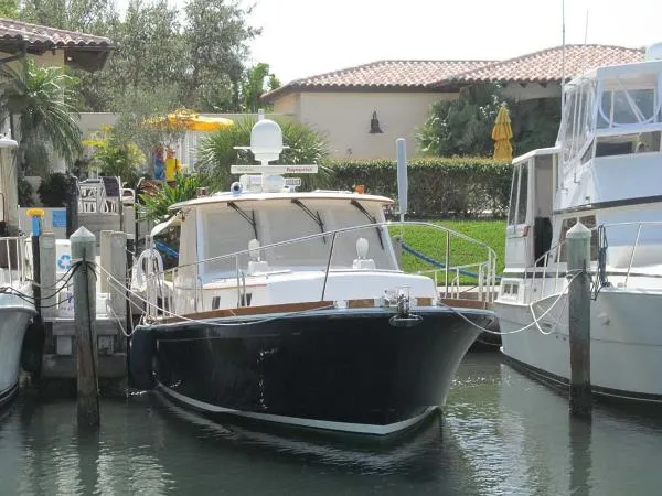 Slide: The Image of Grand Banks Eastbay 43 SX 2005 - 2