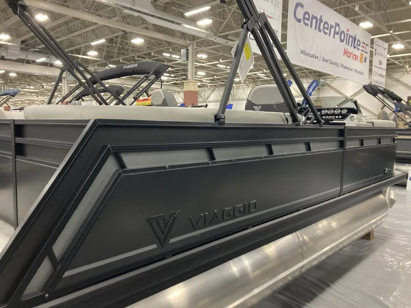 Slide: The Image of Viaggio V20U pontoon boat 2026 displayed at a trade show. - 3