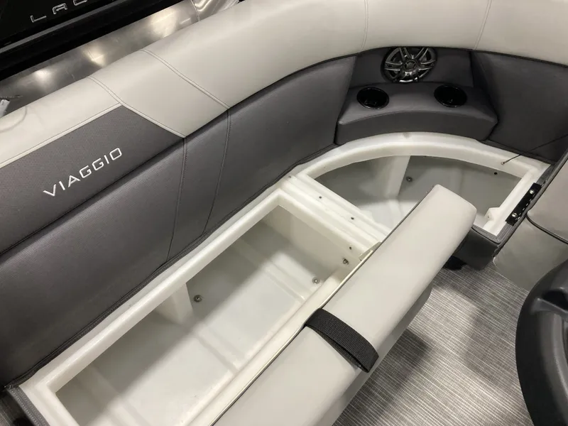 Slide: The Image of Viaggio V20U 2026 boat seat with storage and speakers. - 9