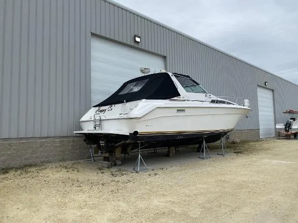 Slide: The Image of Sea Ray 440 Sundancer 1993 - 1