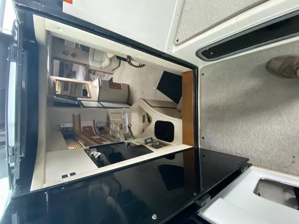 Slide: The Image of Sea Ray 440 Sundancer 1993 - 7