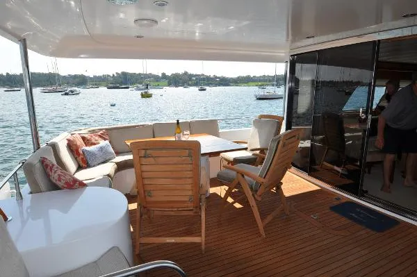 Slide: The Image of Queenship Admiralty Pilothouse 2000 - 8