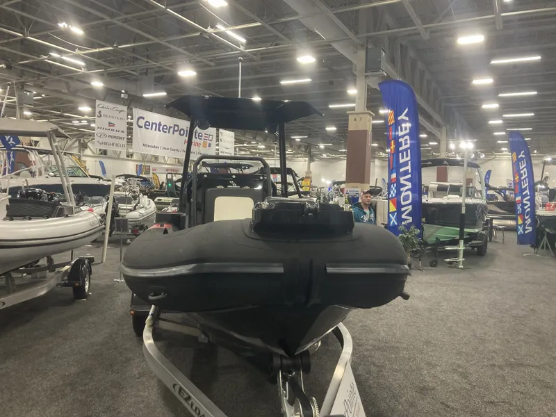 Slide: The Image of Highfield Velox 560 2026 - 6