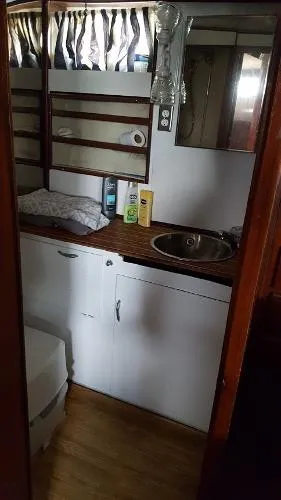 Slide: The Image of Hatteras 41 Aft cabin 1964 - 8