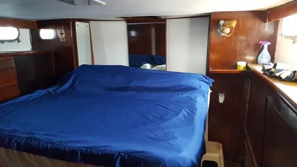 Slide: The Image of Hatteras 41 Aft cabin 1964 - 9