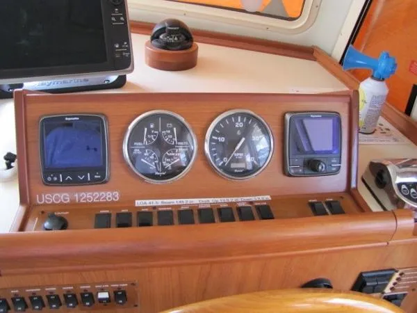 Slide: The Image of Mainship 400 Trawler 2008 - 7